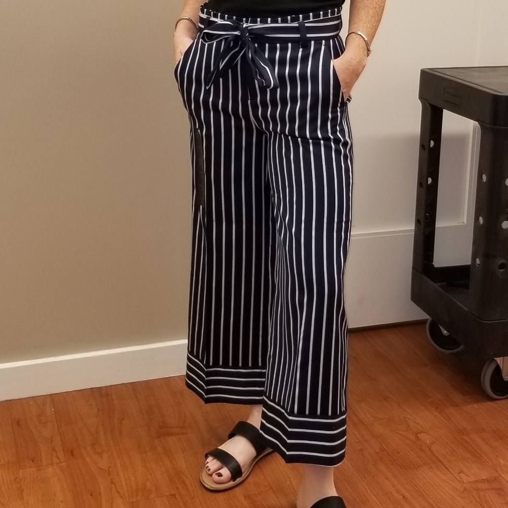 Banana Republic paper bag pant with tie front belt